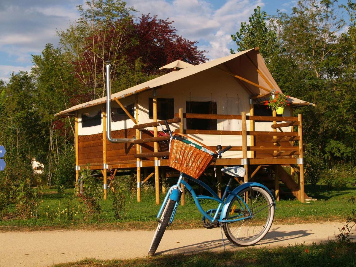 Cosycamp Hotell Chamalières-sur-Loir Exteriör bild