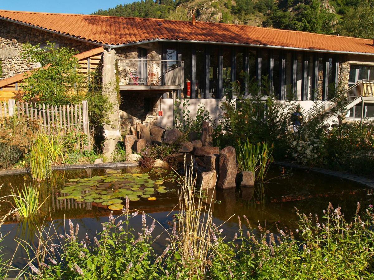 Cosycamp Hotell Chamalières-sur-Loir Exteriör bild