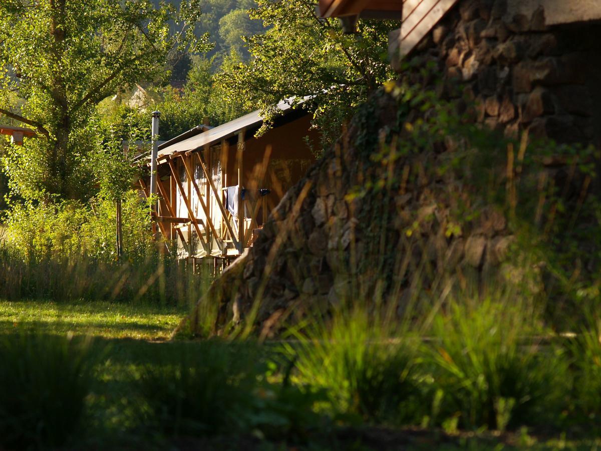 Cosycamp Hotell Chamalières-sur-Loir Exteriör bild