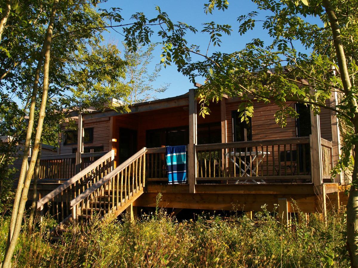 Cosycamp Hotell Chamalières-sur-Loir Exteriör bild