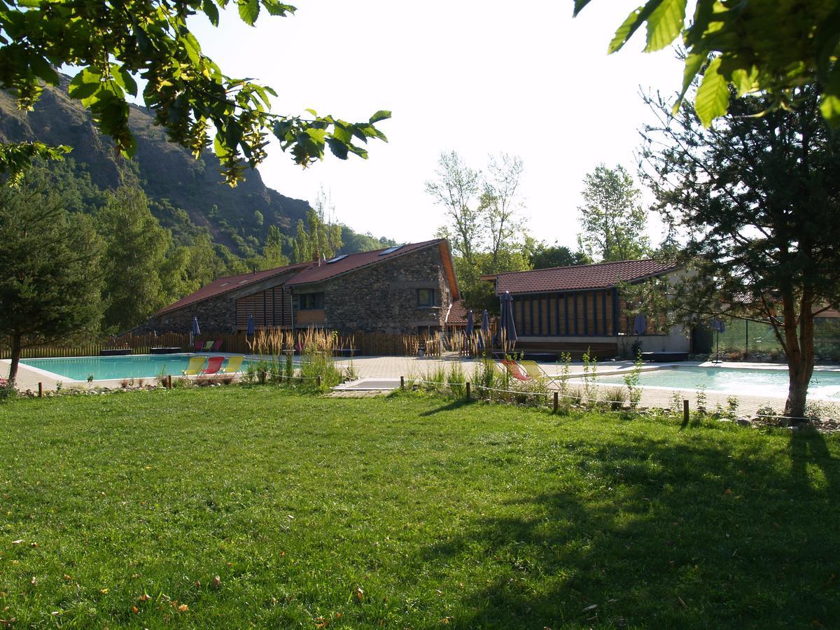 Cosycamp Hotell Chamalières-sur-Loir Exteriör bild